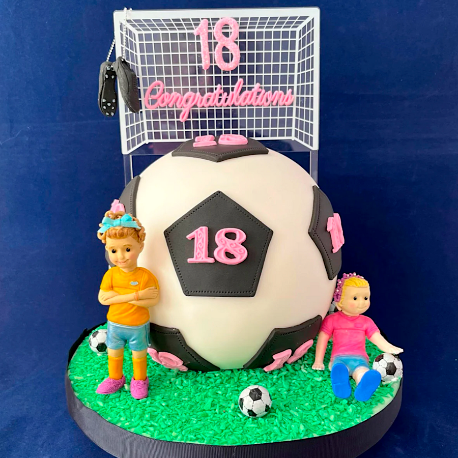 MOLDE SILICONA KATY SUE - FUTBOLISTA CON BRAZOS CRUZADOS - Imagen 2