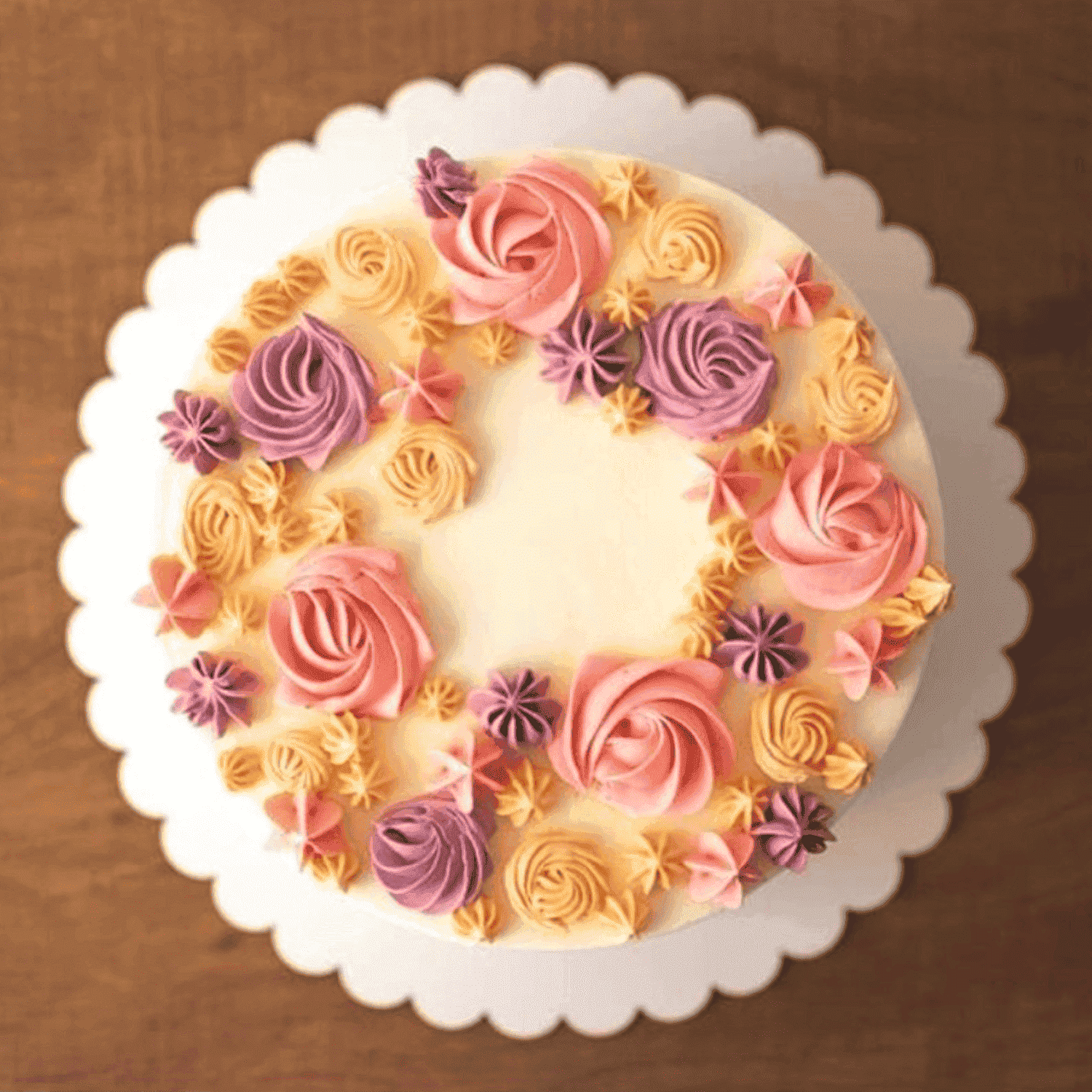 BASES DE MADERA REDONDAS BLANCAS (ONDAS CASSIS) "EN PAPIERS" - 25 CM - Imagen 3