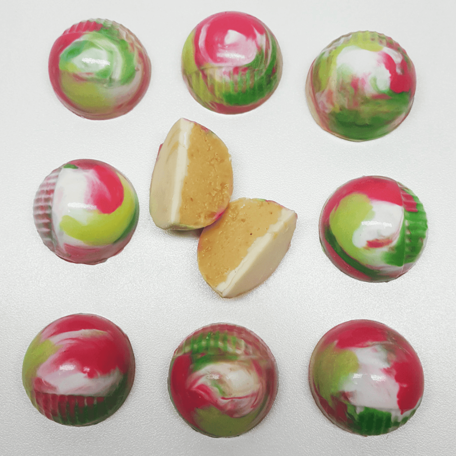 MOLDE PARA CHOCOLATE BWB - BOMBON REDONDO RAYADO (8 CAVIDADES) - Imagen 2